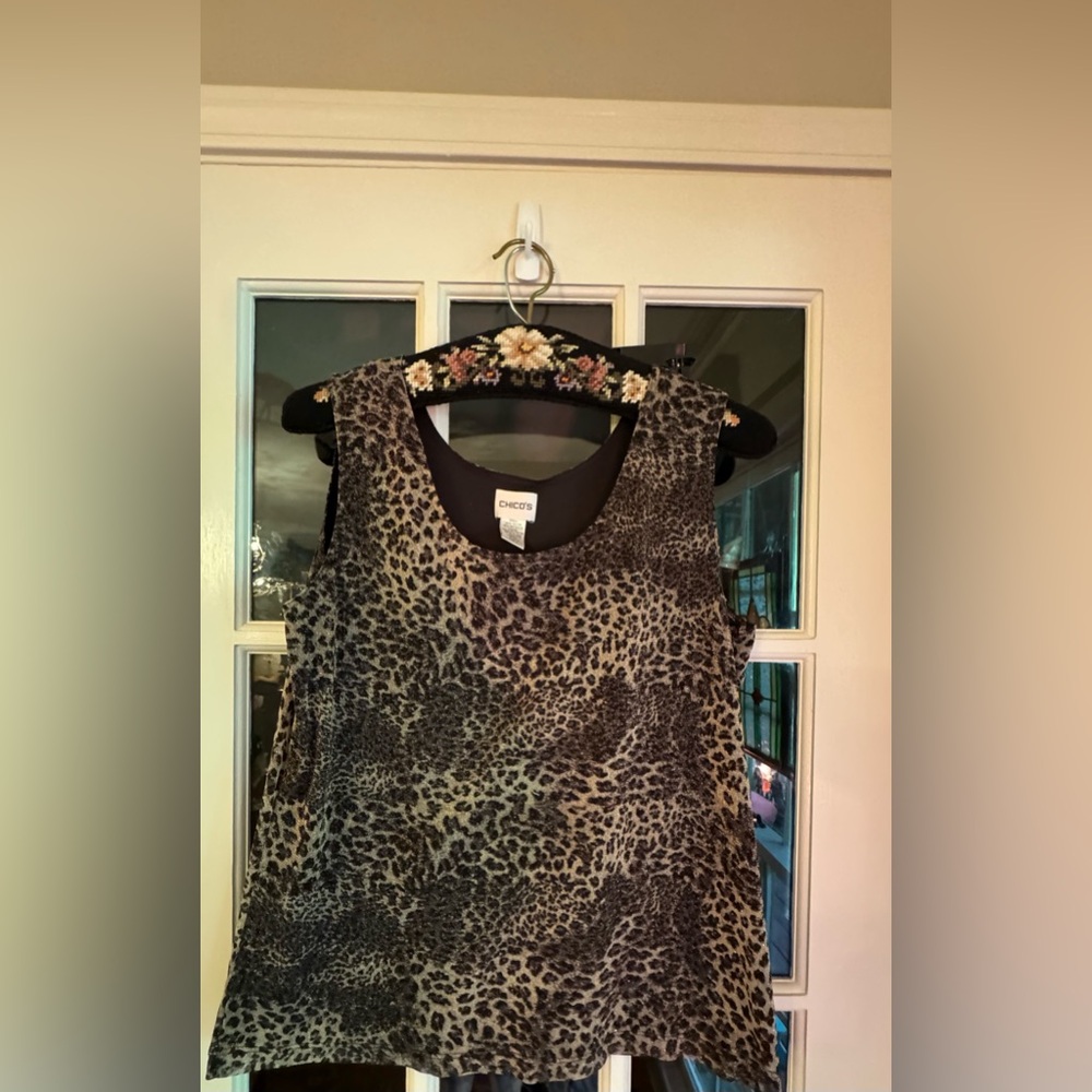 Chico’s animal print tank top SIZE -3-( measurements are in photos)